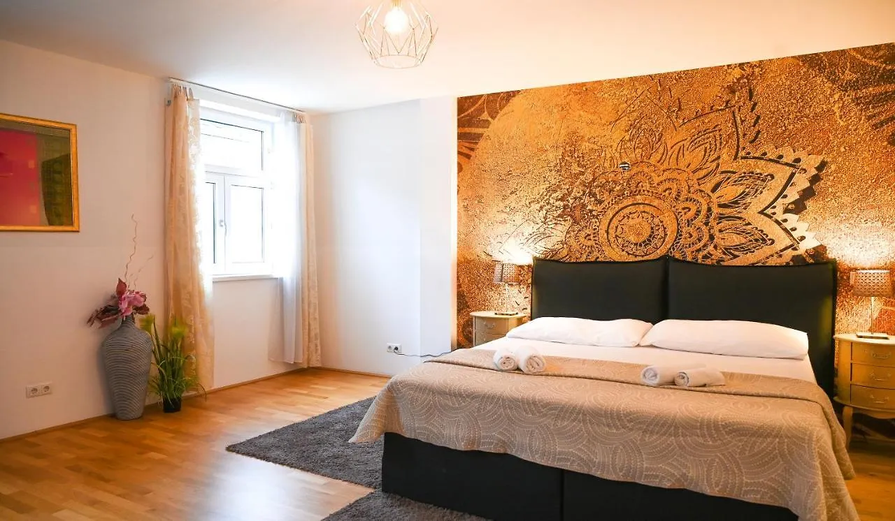 Royal Residence Leopoldstadt Vienna 0*,